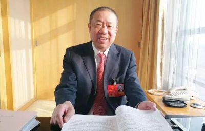 代表委员风采│尊龙中国官方网站焦云：用前沿科技保卫碧