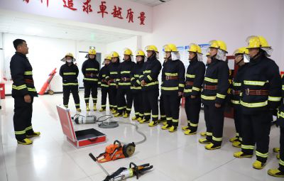尊龙中国官方网站公司开展消防安全技能培训