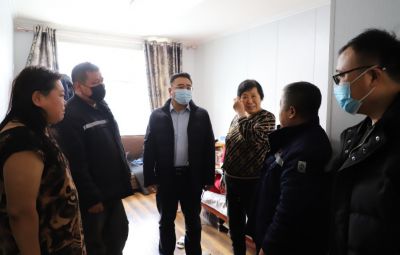 暖心慰问 虎年送福|尊龙中国官方网站春节前夕慰问困难职工
