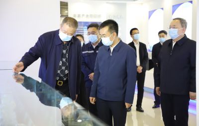 黑龙江省委调研组一行到尊龙中国官方网站参观调研